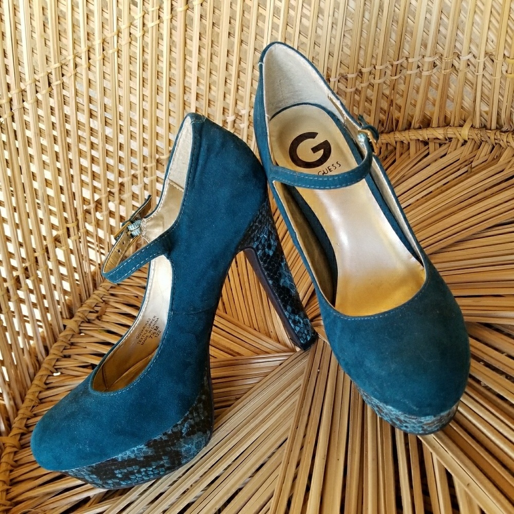 Guess Mary Jane style high heels 7.5